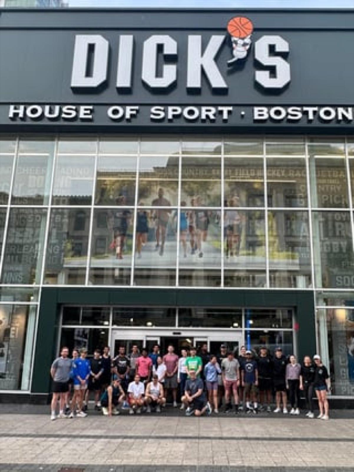 The best way to see a city is to run through it. A running club meetup during tech week Tech week running club